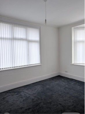 1 Bed Flat, Warren Drive, CH45 - Photo 3