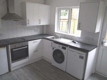 2 bedroom house to rent - Photo 4