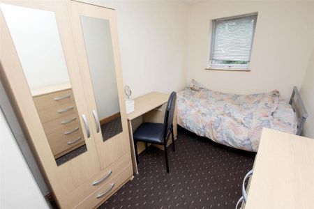 6 bedroom house to rent - Photo 4