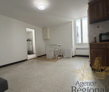 PEILLE : 2 pièces avec combles - Photo 1