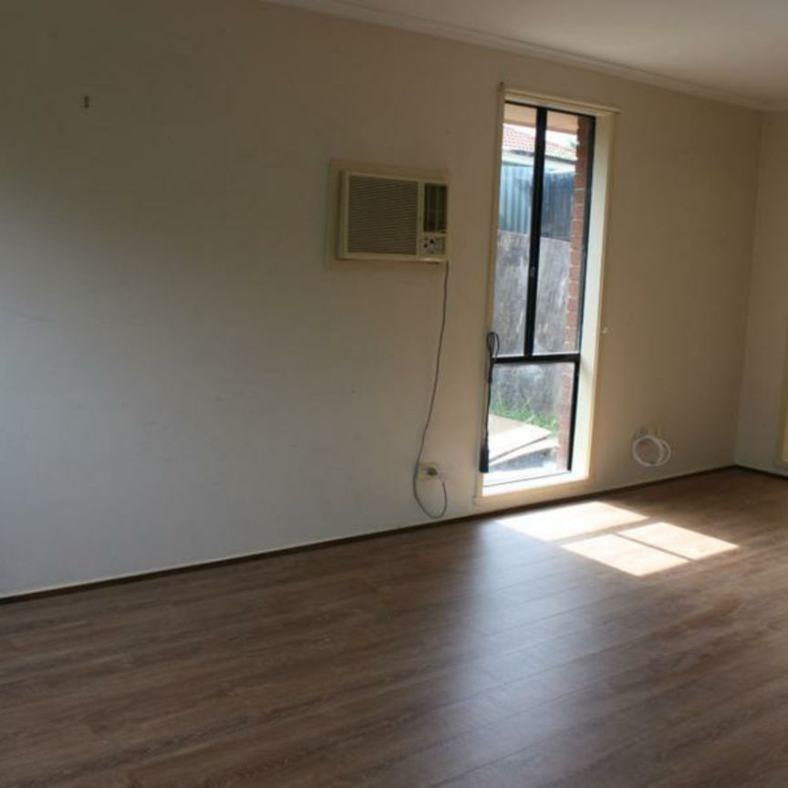 24 Gull Way, Narre Warren South VIC - Photo 1