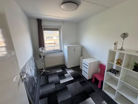 A. Roland Holststraat 59, Literatuurwijk Noordwest, 1321TR, Almere - Foto 3