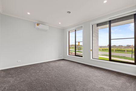 Brand New & Ready to call HOME! - Photo 4