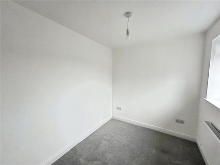 3 bedroom end of terrace house to rent - Photo 5