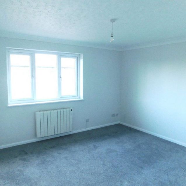 Highgate Court, Hawkhurst, Kent - £1,150pcm - Photo 1