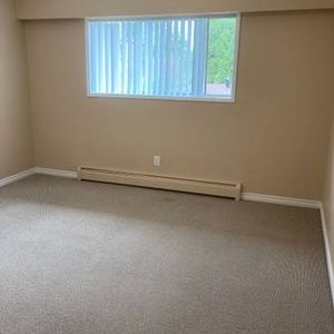 1 bedroom apartment - Photo 2