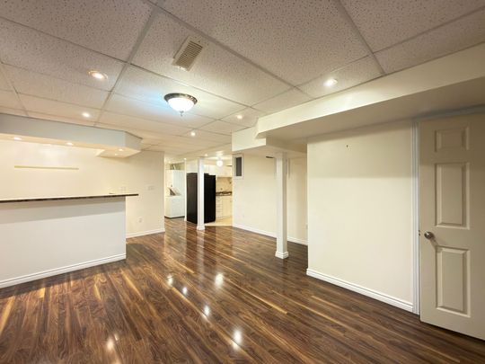 For Lease - 20 Aztec Court, Richmond Hill, Ontario - Photo 1
