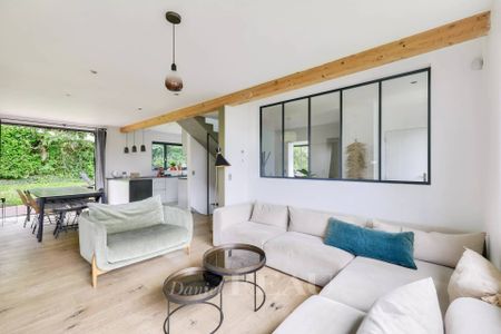 Location maison, Rueil-Malmaison, 7 pièces, 265 m², ref 86136646 - Photo 2