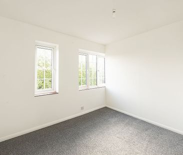 Available unfurnished from 14/11/2025 - Photo 4