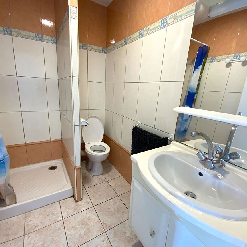 SAINTE SAVINE, T1 BIS MEUBLÉ DE 21M², LOYER TOUTES CHARGES COMPRISES - Photo 1