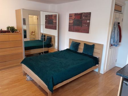 Studio Flat, Finchley Road, NW3 - Photo 2