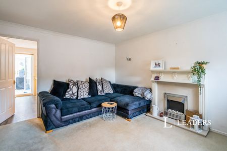 3 bedroom house to rent Lilac Close, Bognor Regis, PO22 - Photo 2