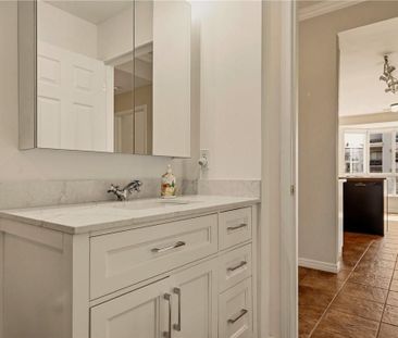 For Lease - 4000 Creekside Drive Unit# 703, Hamilton, Ontario - Photo 6