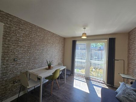 Harry Zeital Way, London E5 - Photo 4