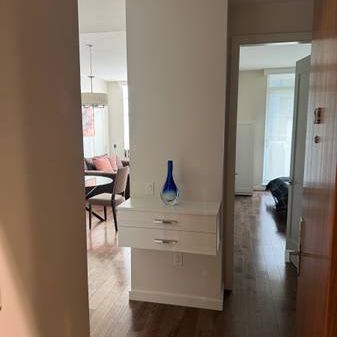 Olympic Village, 1 bedroom, Furnished - Photo 4