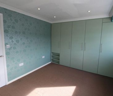 3 bedroom semi-detached house to rent - Photo 6