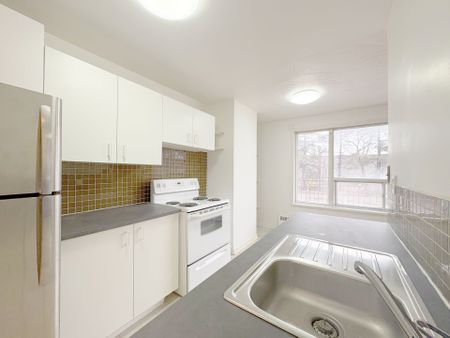 For Lease - 90 Blackfriar Avenue Unit# 8, Toronto, Ontario - Photo 4