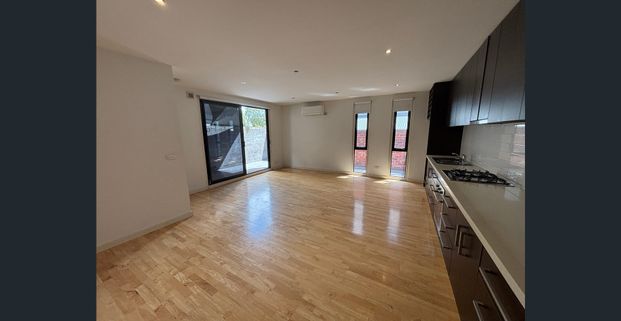 ***Ground-Floor Apartment in Boutique Block*** - Photo 1