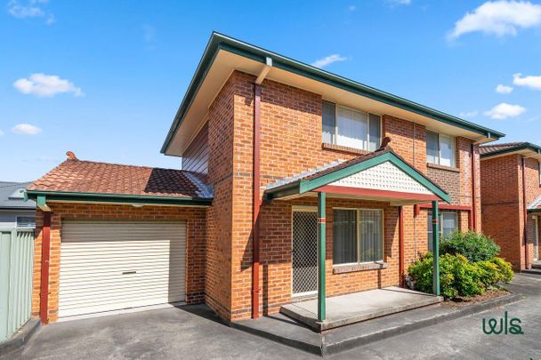 2/2 Jefferson Street, Adamstown NSW 2289 - Townhouse For Rent | Domain - Photo 1