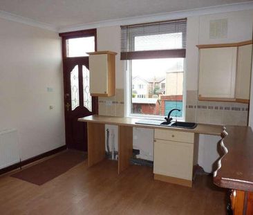 Lake Lock Road, Stanley, Wakefield, West Yorkshire, WF3 - Photo 2