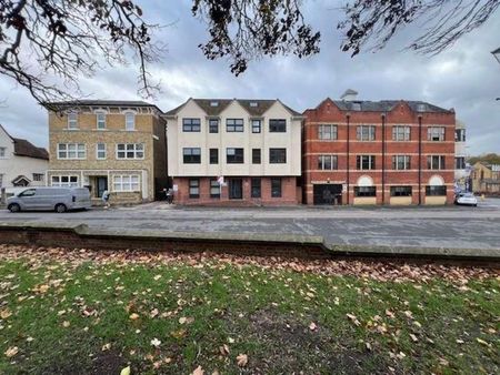 Church Street, Waltham Abbey, EN9 - Photo 4