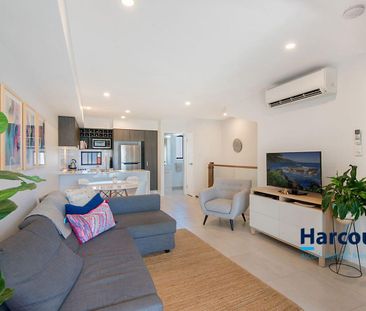 Stylish Multi-Level Townhouse in the Heart of Nundah - Photo 2