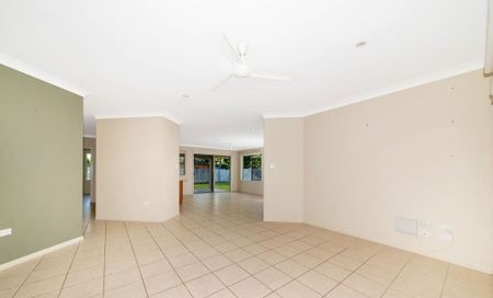 Comfortable Family Home in the Heart of Kirwan - Photo 2