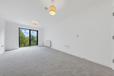 To Let 2 Bed Apartment - Photo 2