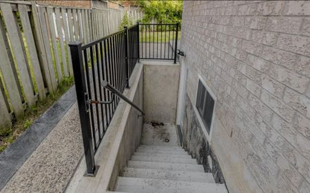For Lease - 5989 Aquarius Court Unit# Basement, Mississauga, Ontario - Photo 5