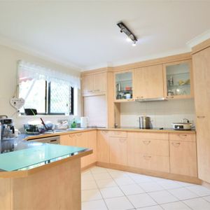 Beautiful Home Near Golf Course - Photo 2