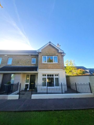 104 Rowan Hill, Mount Oval Village, Rochestown, Cork - Photo 4