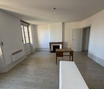 Location Appartement 4 pièces 130m² PONT DE VAUX 01190 - Photo 3