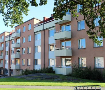 Östermalmsvägen, Finspång - Photo 6