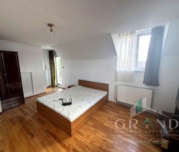 Casă 280 MP | 4 Camere | 4 Băi | 2 Bucătării | Garaj | M - Photo 1