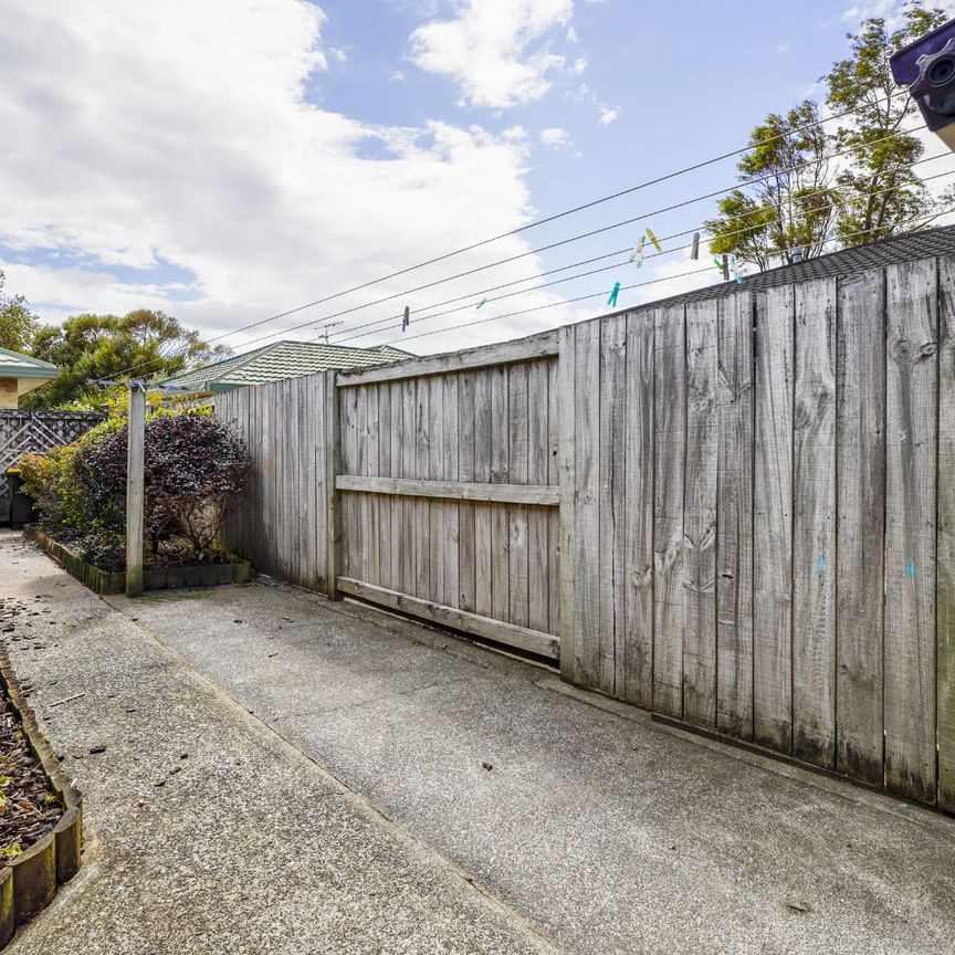 110 Oxford St, Tawa - Photo 1