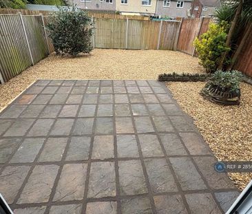 2 bedroom detached house to rent - Photo 6