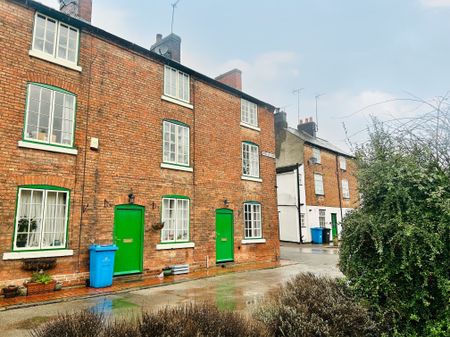 Poplar Row, Derby, Darley Abbey - Photo 2