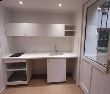 location Appartement T1 DE 22.25m² À PARIS - Photo 1