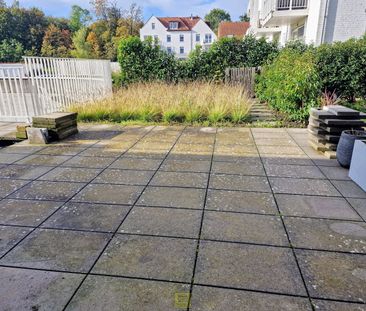 Recent gelijkvloers appartement met terras, tuintje en ondergrondse... - Foto 1