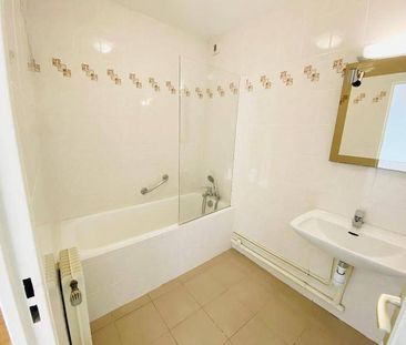 Appartement 4 pièces - 71000 Mâcon - Photo 2