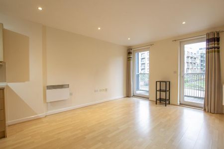 1 bedroom flat to rent - Photo 2