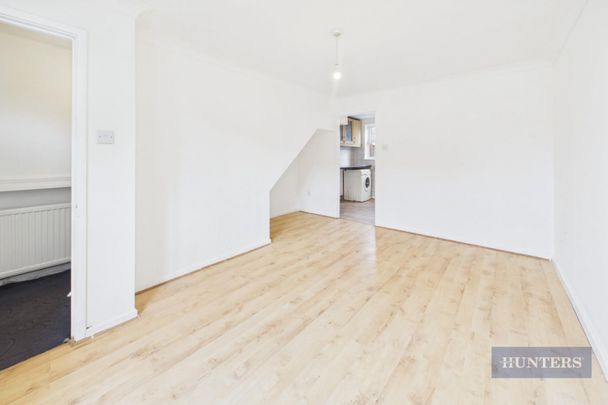 2 bedroom House To Let - Photo 1