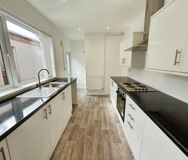 2 bedroom terraced house to rent - Photo 5