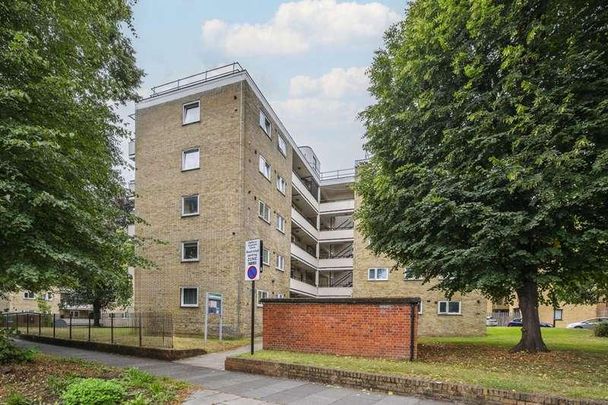 Catherall Road, Highbury, N5 - Photo 1