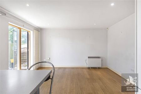 Mount Pleasant Lane, Clapton, Hackney, E5 9EW - Photo 2