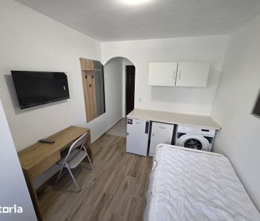 Proprietar inchiriez garsoniera zona Dacia str. Labirint - Fotografie 1