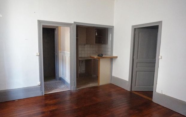 Location Appartement P2 Sens - Photo 1