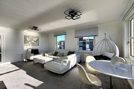 West Parade, WORTHING - Photo 2