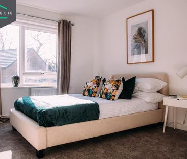 4 bedroom semi-detached house to rent - Photo 4