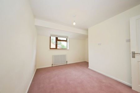 Lynwood Drive - Photo 4